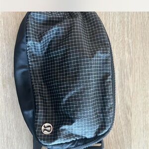 lululemon athletica Men's Black Checkered Belt Bag